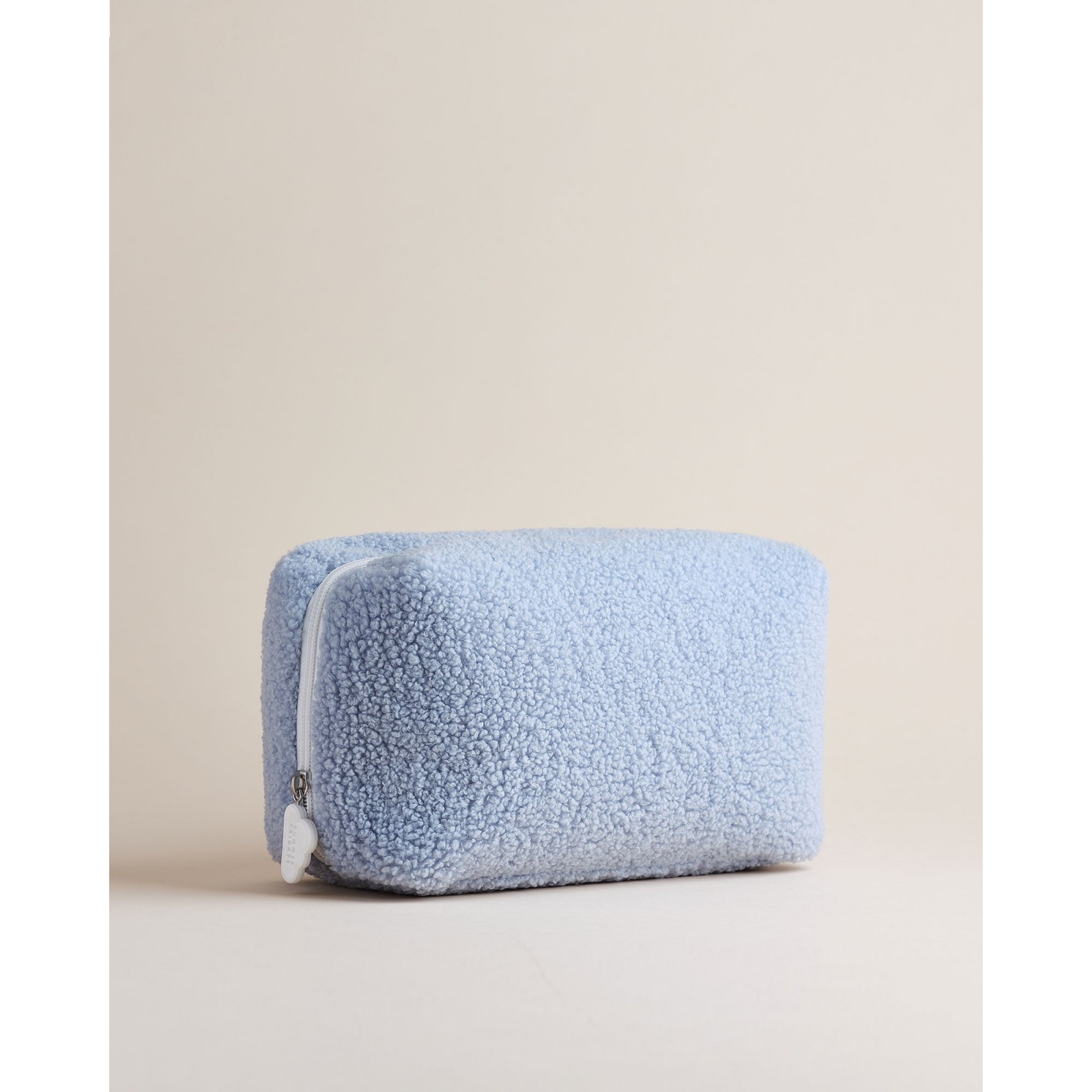 Cloud Pouch in Jet Lag